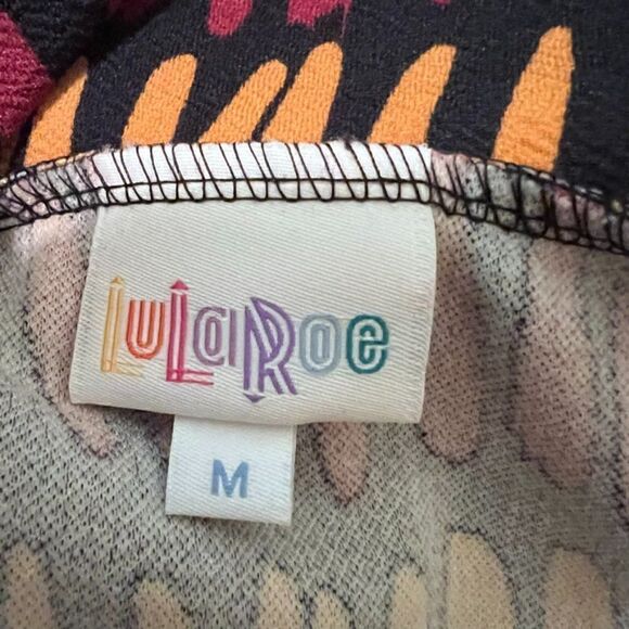 LulaRoe NWT Cassie Black Magenta Gold Hatch Design Pull-on Skirt Size M - Picture 4 of 6